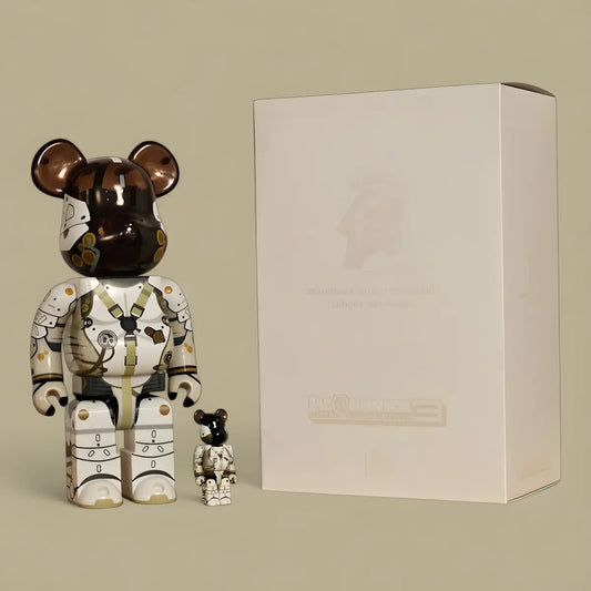 Bearbrick Ludens mit Verpackung