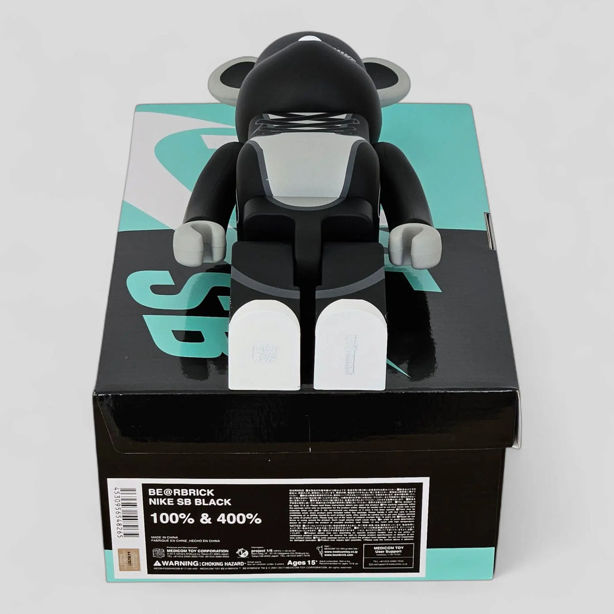 Bearbrick NIKE SB Black 100%+400% Echtheitsmerkmale