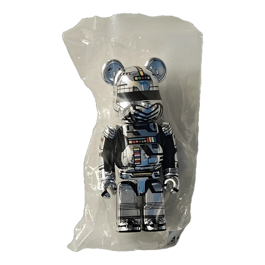 Bearbrick Series 45 SF 'Space Sheriff' 100% in Folie