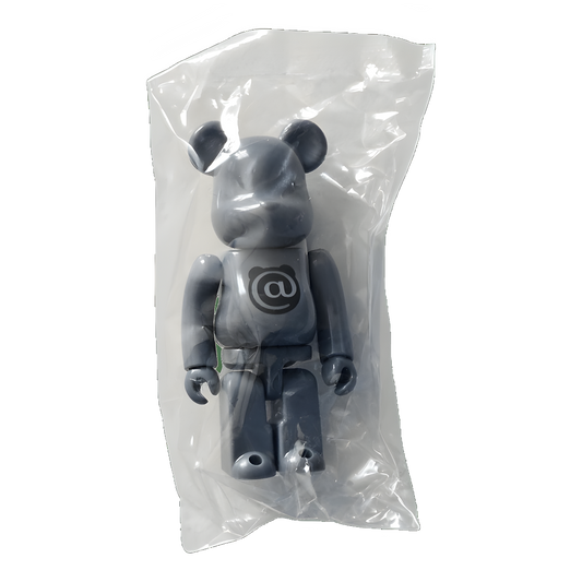 Bearbrick Series 46 Basic Letter 100% in Folie