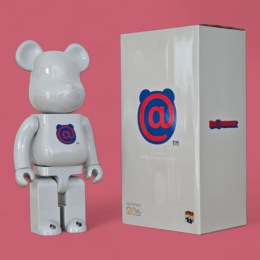 Bearbrick 20th Anniversary 1st Model White Chrome Version 400% mit Verpackung