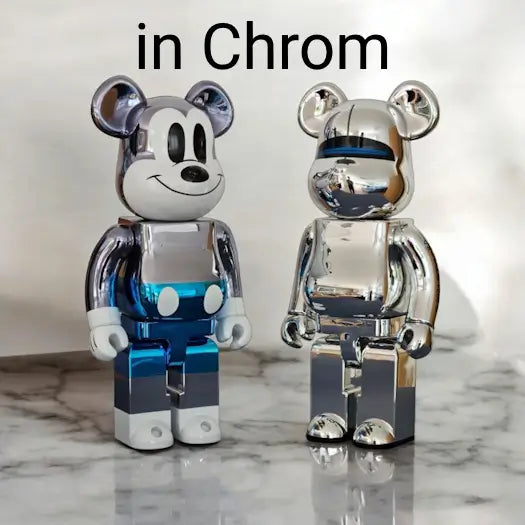 Cover-Artwork für Bearbricks in Chrom-Ausführung