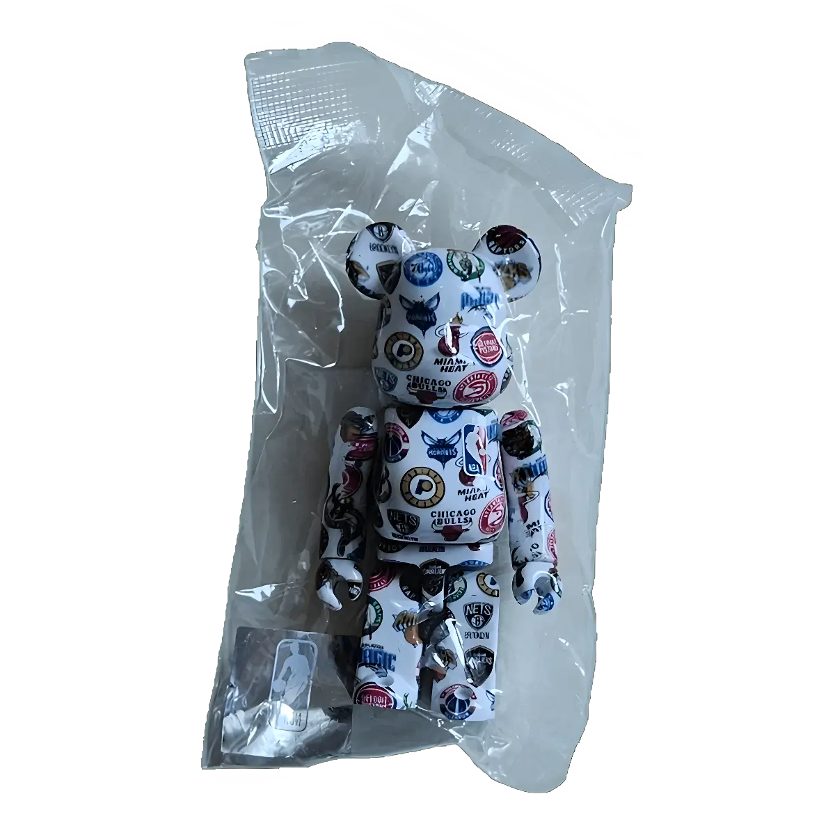 Bearbrick Series 42 Hero NBA Eastern Conference 100% in Folie