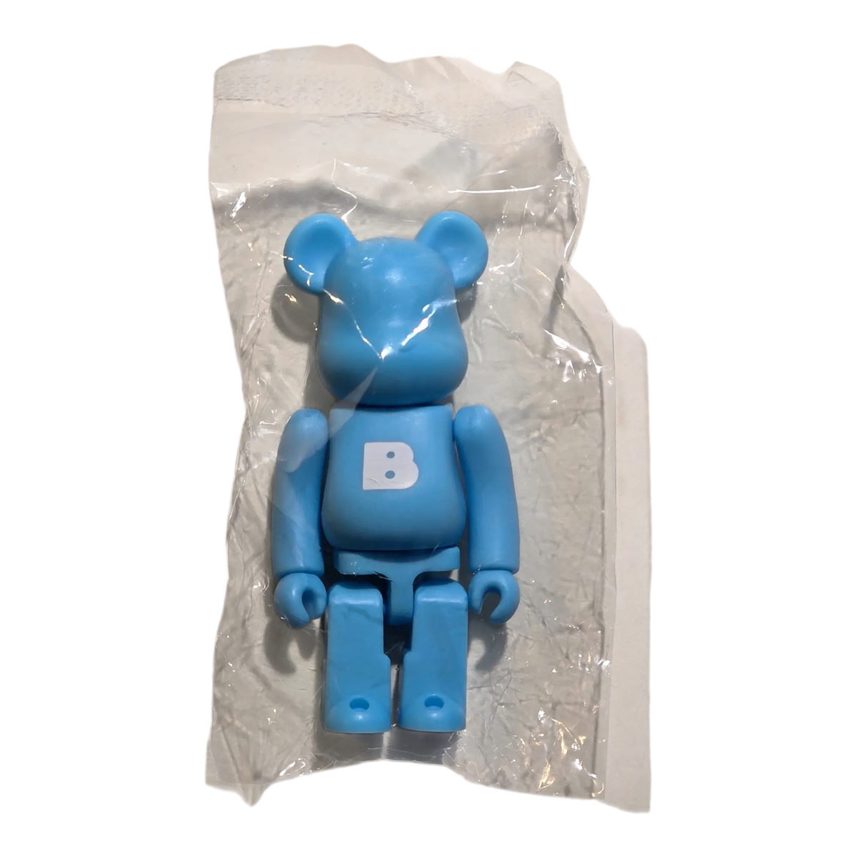 Bearbrick Series 51 Basic Letter 100% in Folie