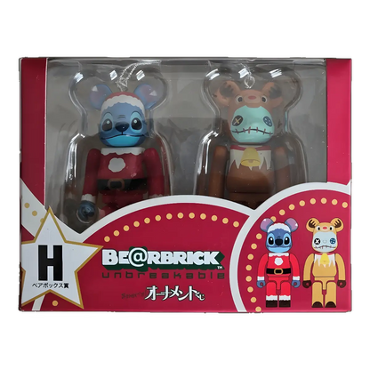 Bearbrick Happy Kuji 'Disney Special Ornament' (2011) - H Stitch Santa Version & Scramble Reindeer Version 100% in der Verpackung