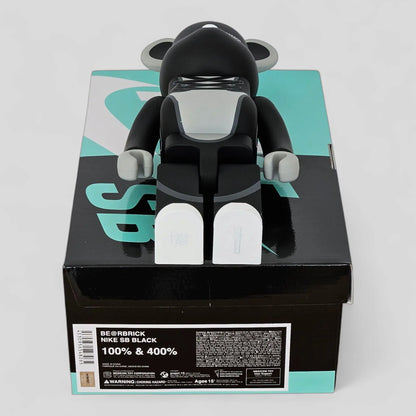 Bearbrick NIKE SB Black 100%+400% Echtheitsmerkmale