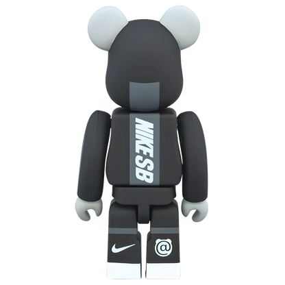 Bearbrick NIKE SB Black 100%+400% Herstellerbild 3