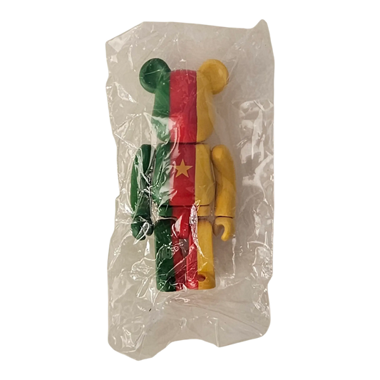 Bearbrick Series 25 Flag 'Cameroon' 100% in Folie