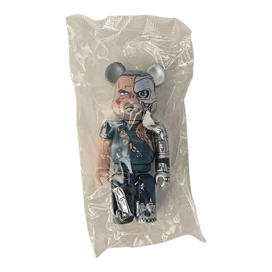 Bearbrick Series 39 SF 'T-800 Carl' [Terminator - Dark Fate] 100% in Folie