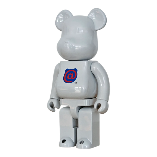Bearbrick 20th Anniversary 1st Model White Chrome Version 400% schräg