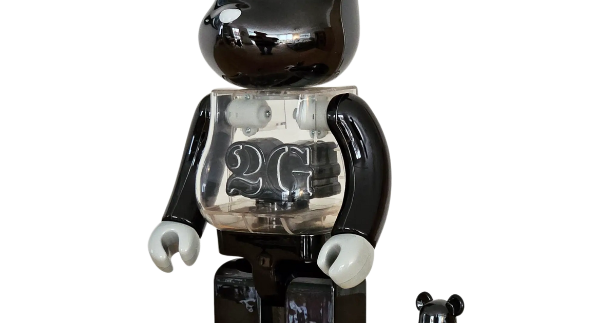 BE@RBRICK 2G BLACK CHROME 100％ & 400％ BE@RBRICK 2G Black Chrome Version 100%+400% | MyBearBrick.de