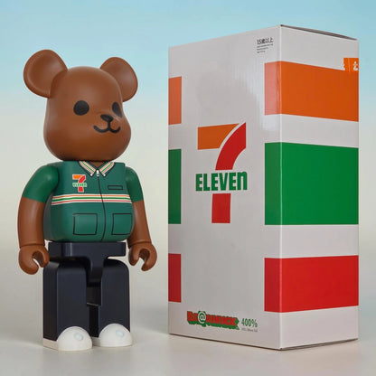 Bearbrick 7-ELEVEN Uniform Green Version 400% mit Verpackung