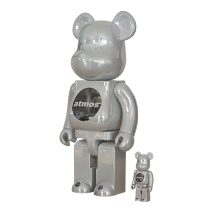 Bearbrick atmos White Chrome Version 100%+400% schräg