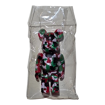 Bearbrick BAPE Camo 28th Anniversary #2 Green/Red/Black 100% in Folie