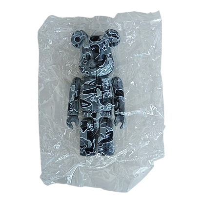 Bearbrick BAPE Play Camo Series 2 Blue Type-1 100% in Folie