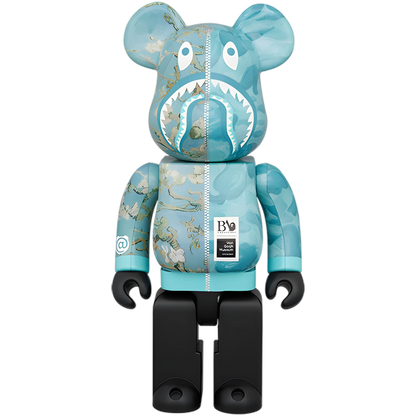 Bearbrick BAPE® × Van Gogh Museum Almond Blossom Shark 100%+400% Herstellerbild 3