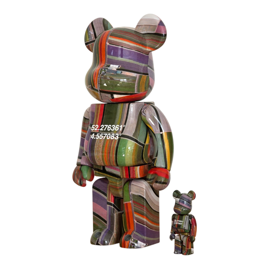 Bearbrick Benjamin Grant "Overview: Lisse, Netherlands" 100%+400% schräg