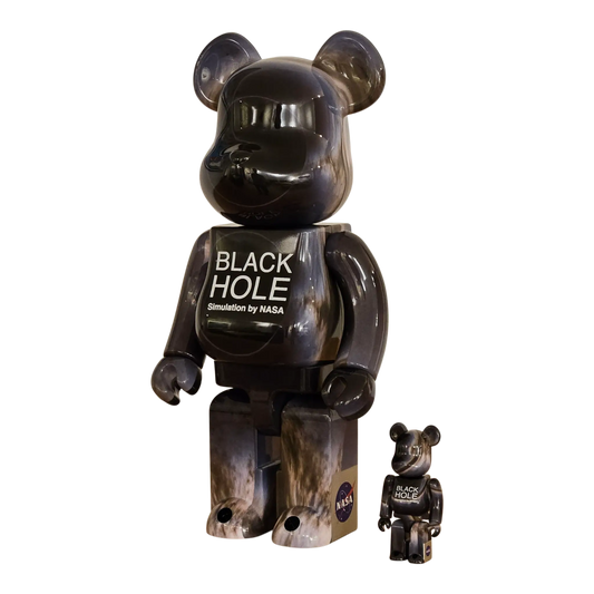 Bearbrick Black Hole Simulation by NASA 100%+400% schräg