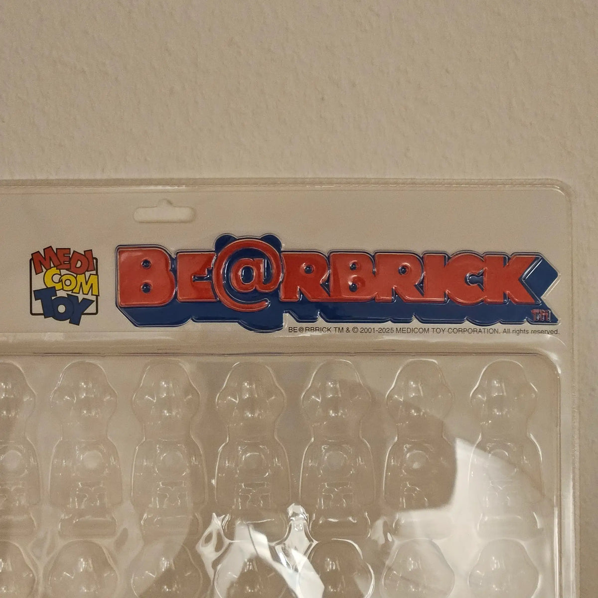 Bearbrick Display Blister Board 9×5 100% Logo