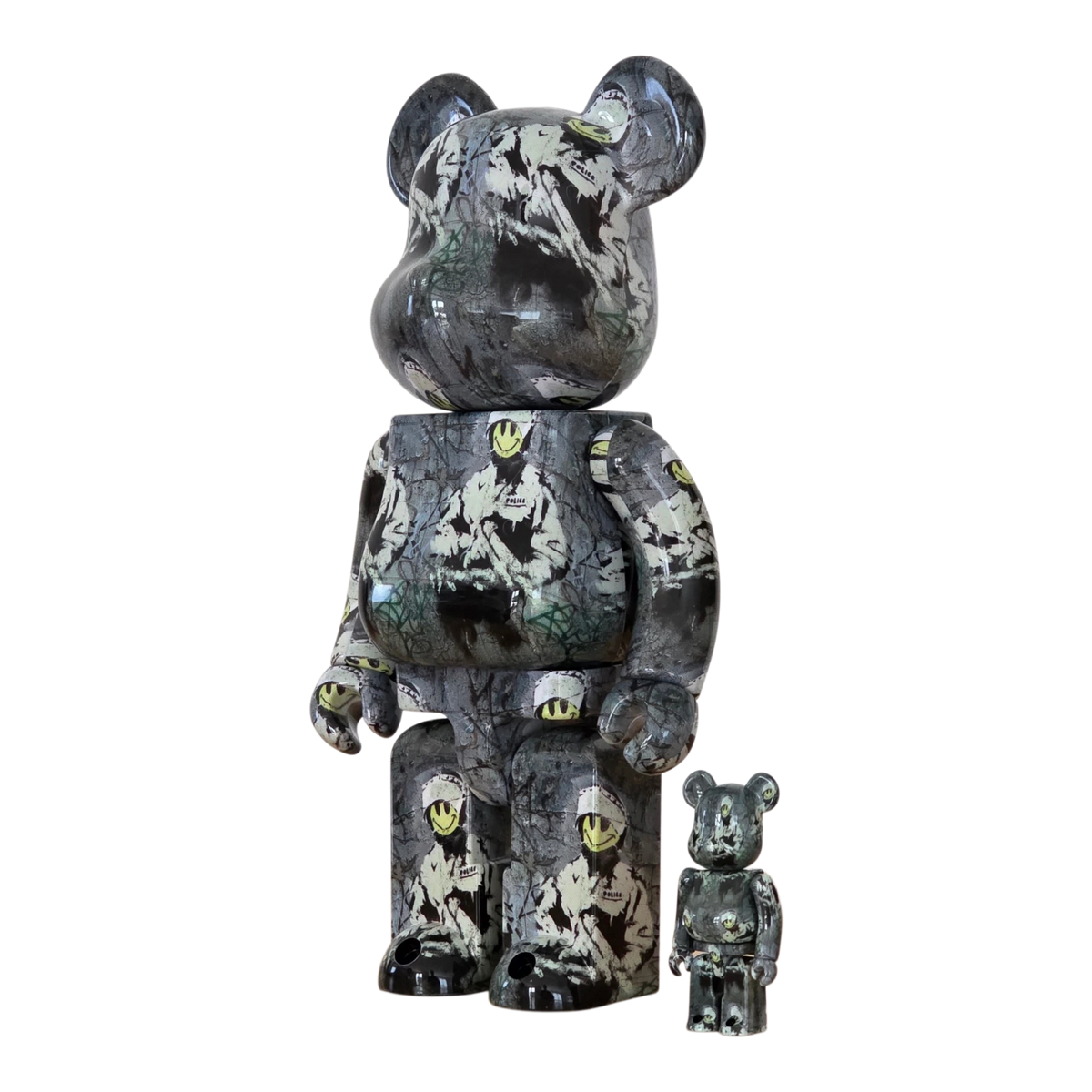 Bearbrick Brandalism "Riot Cop" 100%+400% schräg