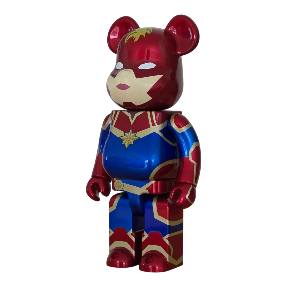 Bearbrick Captain Marvel [MARVEL] 400% schräg