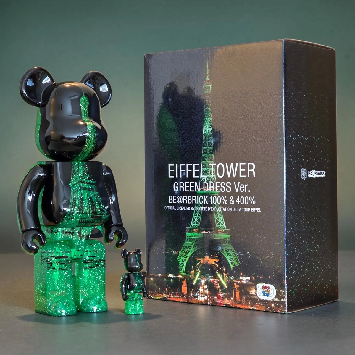 Bearbrick Eiffel Tower Green Dress Version 100%+400% mit Verpackung