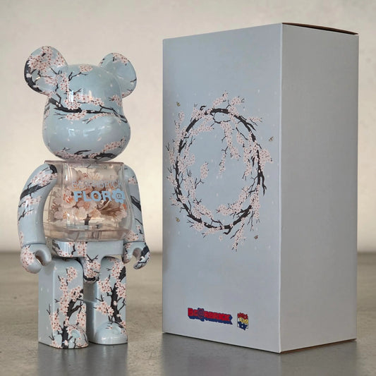 Bearbrick FLOR@ Sakura 400% mit Verpackung