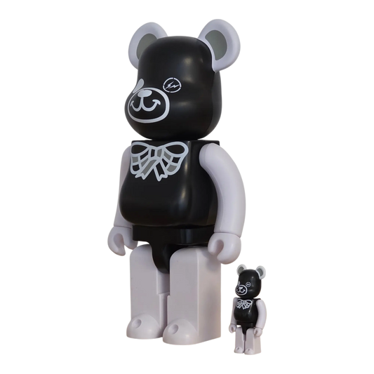 Bearbrick FREEMASONRY × fragmentdesign Black 100%+400% schräg