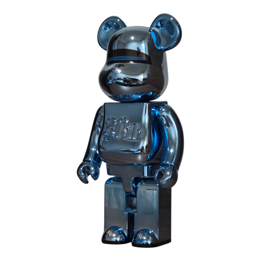Bearbrick Hajime Sorayama Medicom Toy 30th Anniversary Model Blue 400% schräg