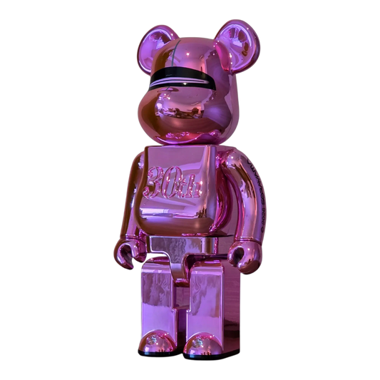 Bearbrick Hajime Sorayama Medicom Toy 30th Anniversary Model Pink 400% schräg
