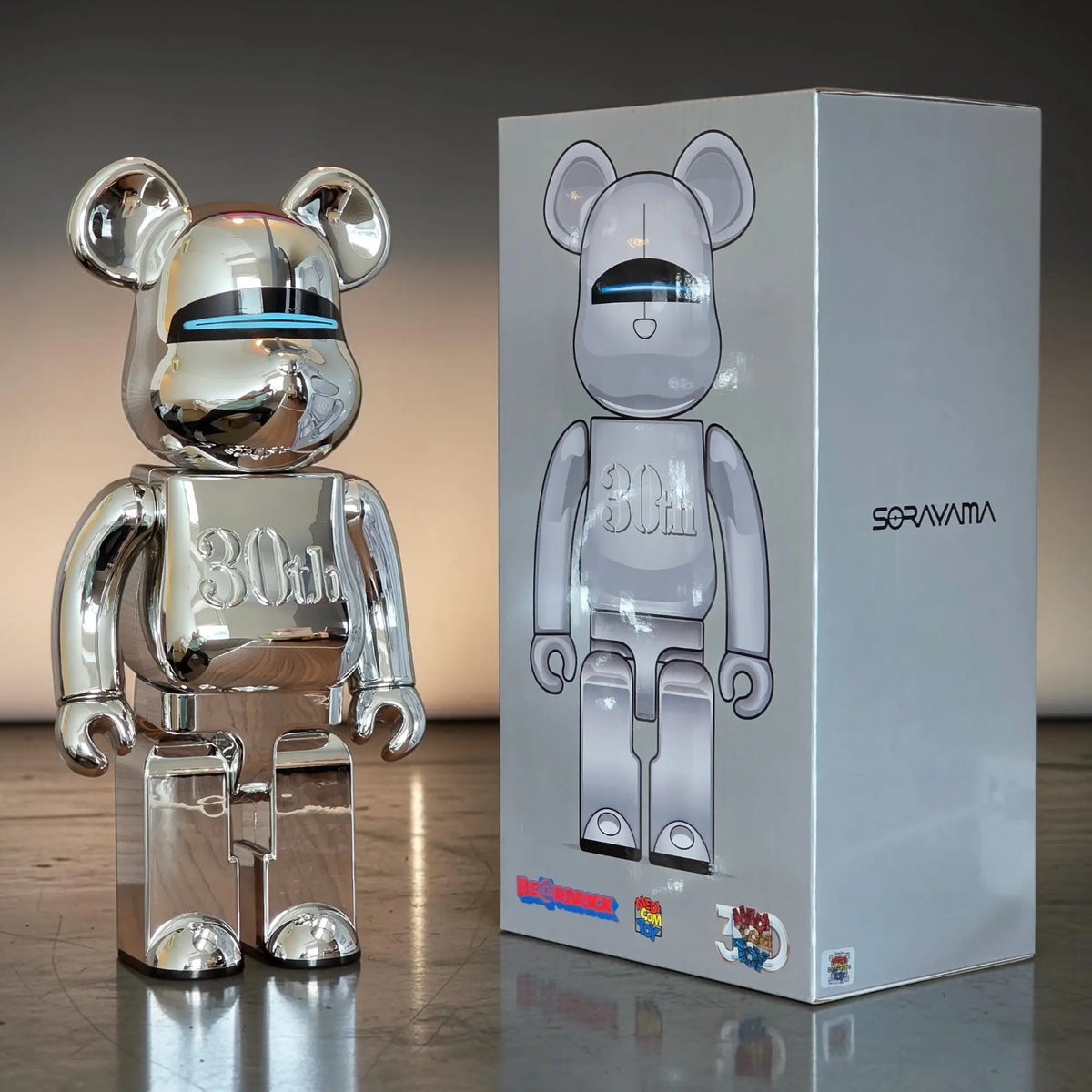 BE@RBRICK Hajime Sorayama Medicom Toy 30th Anniversary Model BE@RBRICK Hajime Sorayama Medicom Toy 30th Anniversary Model