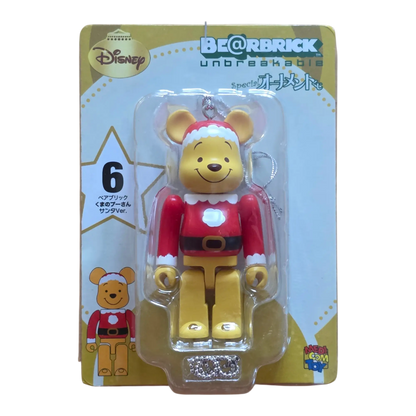 Bearbrick Happy Kuji 'Disney Special Ornament' (2011) - 6 Winnie the Pooh Santa Version 100% in der Verpackung