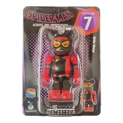 Bearbrick Happy Kuji "Spider-Man: Spider-Verse" 7: Spider-Woman 100% Verpackung Vorderseite
