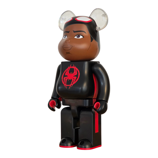 Bearbrick Happy Kuji "Spider-Man: Spider-Verse" SP: Spider-Man [Type-A] 400% schräg