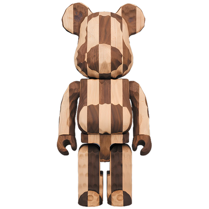 Bearbrick Karimoku fragmentdesign Carved Wooden Longitudinal Chess 400% Herstellerbild 1