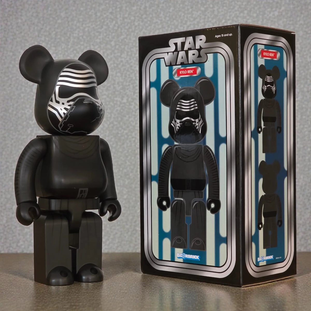 Bearbrick Kylo Ren 400% mit Verpackung