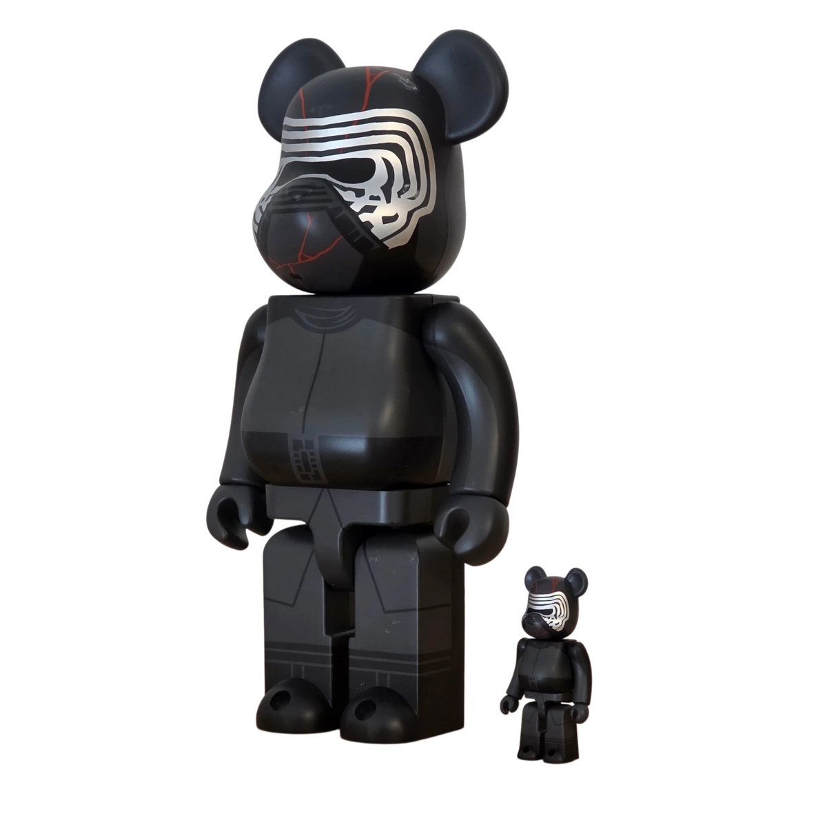 Bearbrick Kylo Ren The Rise of Skywalker Version 100%+400% schräg