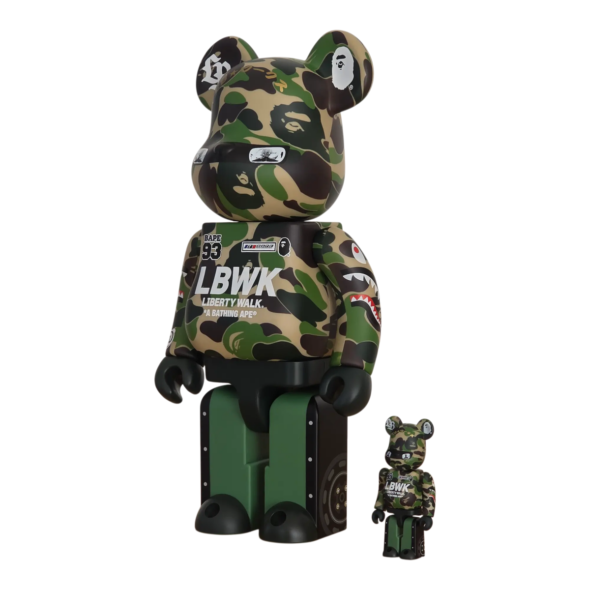 Bearbrick LBWK × BAPE 100%+400% schräg