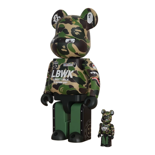 Bearbrick LBWK × BAPE 100%+400% schräg