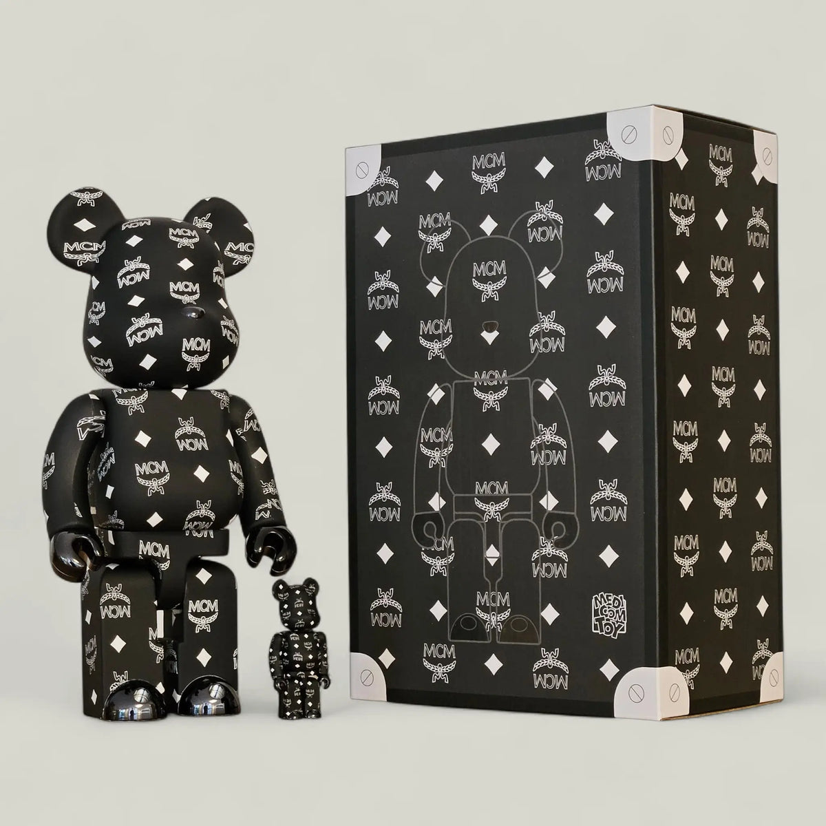 Bearbrick MCM Black Version 100%+400% mit Verpackung