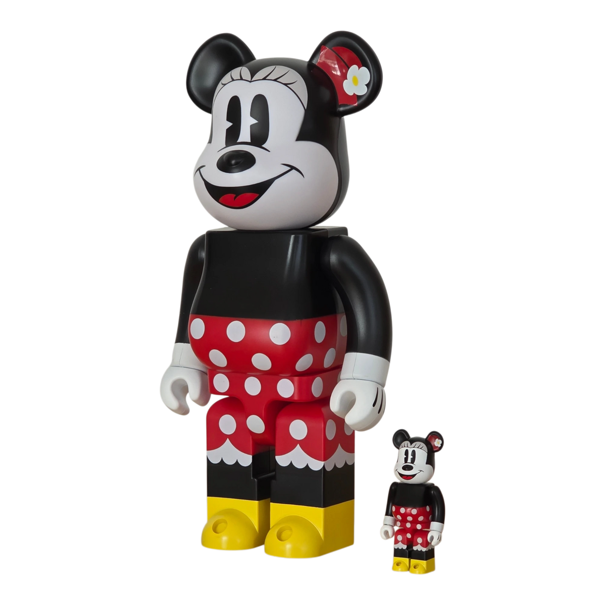 Bearbrick Minnie Mouse 100%+400% schräg