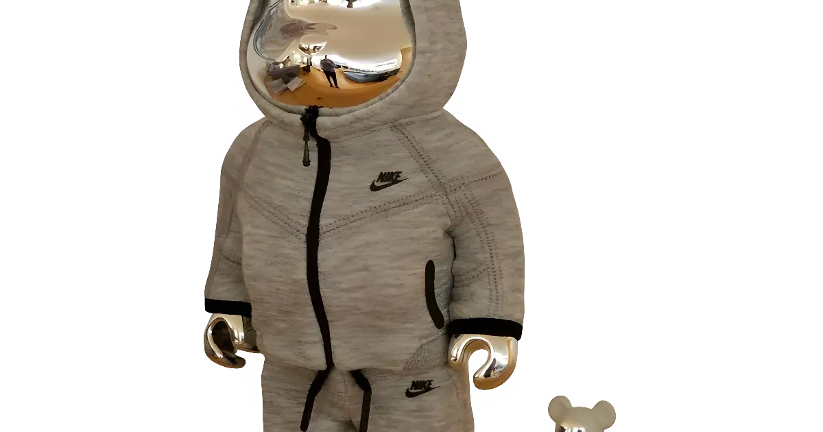BE@RBRICK NIKE Tech Fleece N98 100%+400% | MyBearBrick.de