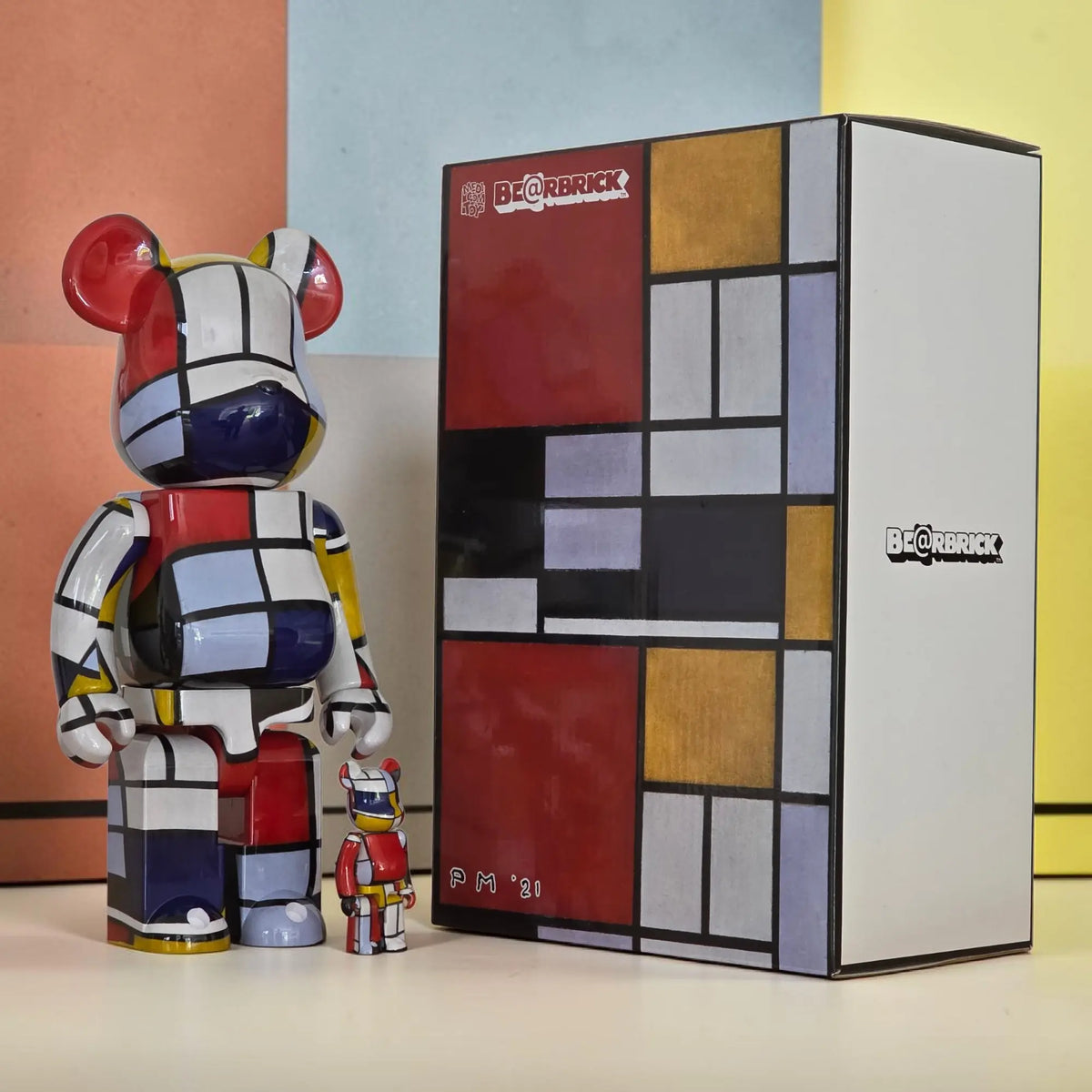 BE@RBRICK Piet Mondrian 100%+400% | MyBearBrick.de BE@RBRICK Piet Mondrian 100%+400% | MyBearBrick.de