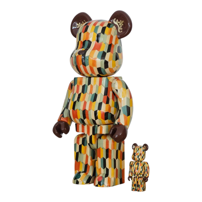 Bearbrick Rokkakuyosegi 100%+400% schräg