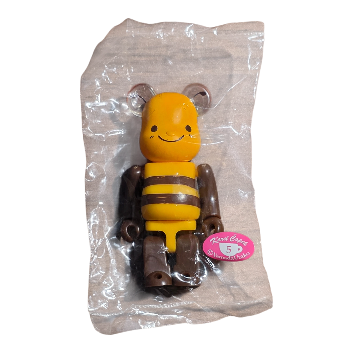 Bearbrick Series 21 Animal "Buzzy the Bee" [Karel Čapek] 100% in Folie
