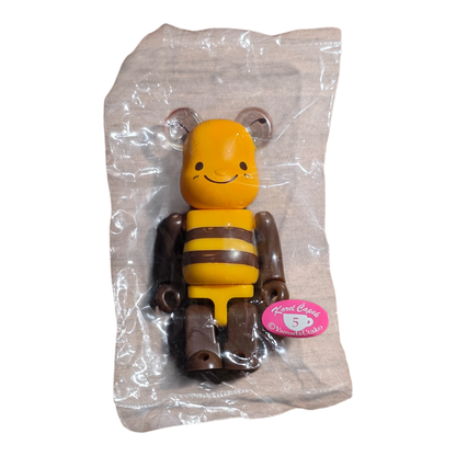 Bearbrick Series 21 Animal "Buzzy the Bee" [Karel Čapek] 100% in Folie