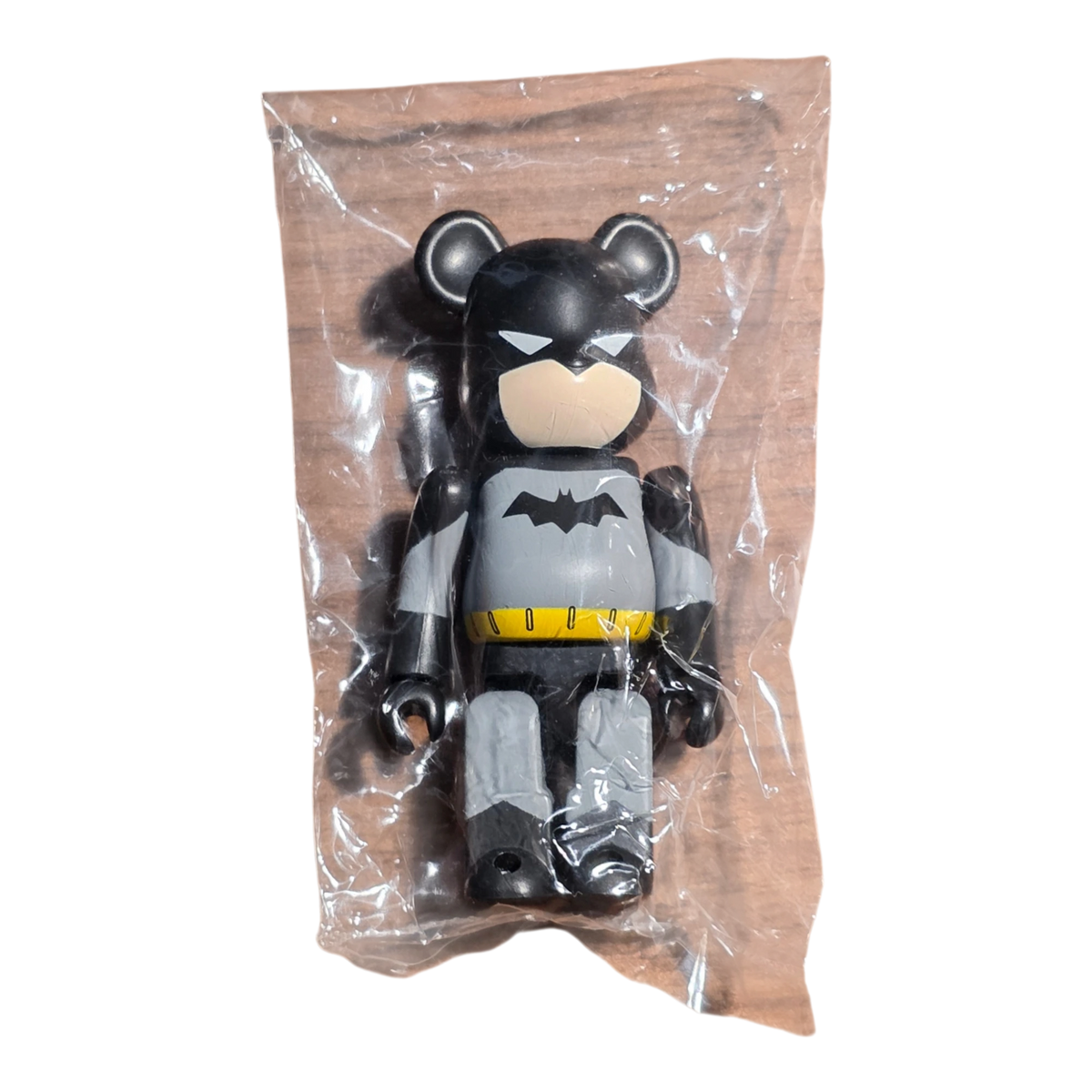 Bearbrick Series 21 Hero "Batman" [Batman: The Animated Series] 100% in Folie
