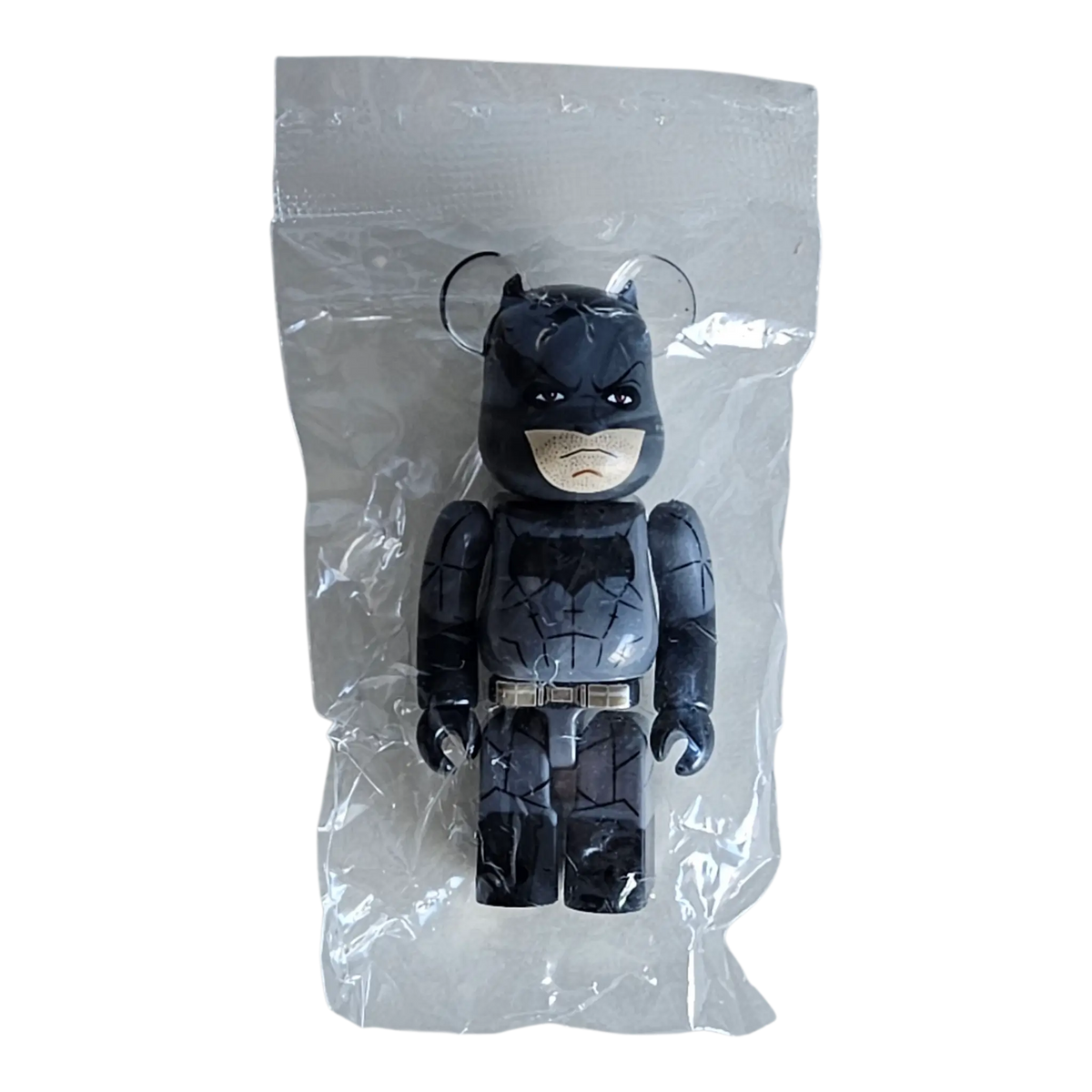 Bearbrick Series 31 Hero "Batman" [Batman v Superman: Dawn of Justice] 100% in Folie