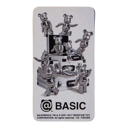 Bearbrick Series 34 Basic Letter 100% Begleitkarte