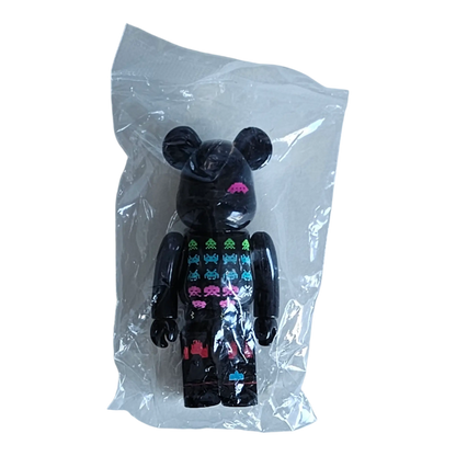 Bearbrick Series 37 Pattern "Space Invaders" 100% in Folie